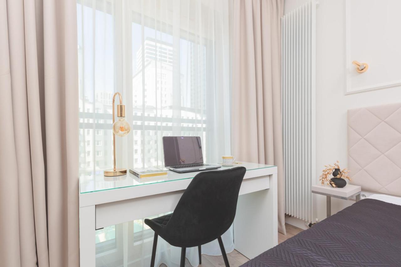 Mennica Residence Central Apartment By Renters Prestige Varsovia Exterior foto